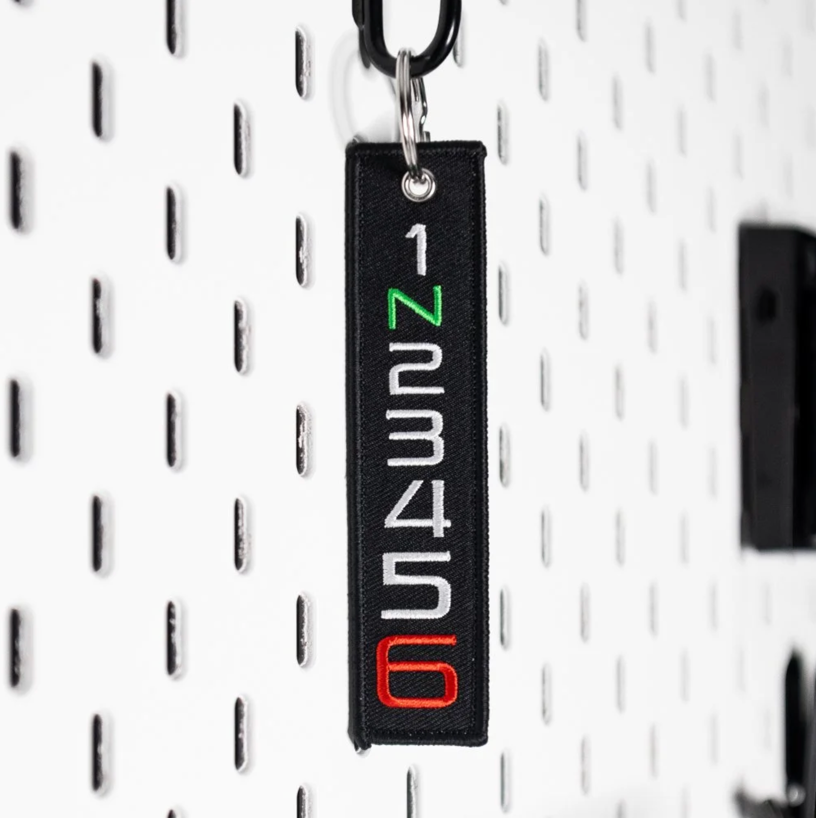 Cliché - 1 Down 5 Up Keytag
